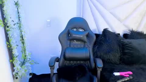 Snapshot of yeli_amber3 chatting on 02/20/26, 02:41 Yeli Amber online show from 02/20/26, 02:41