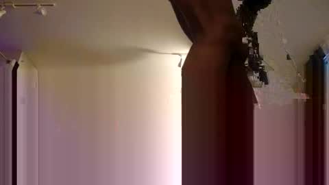 Snapshot of yellowdave45 chatting on 02/03/25, 12:14 yellowdave45 online show from 02/03/25, 12:14