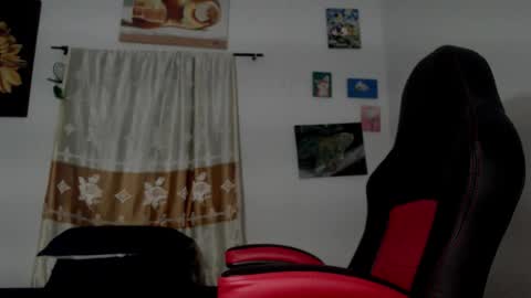 Snapshot of yemaya_28 chatting on 11/03/25, 02:24 Yemaya 28 online show from 11/03/25, 02:24