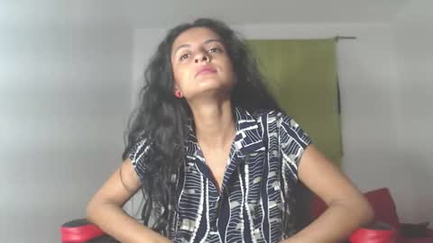 Snapshot of yemaya_28 chatting on 12/22/25, 11:46 Yemaya 28 online show from 12/22/25, 11:46