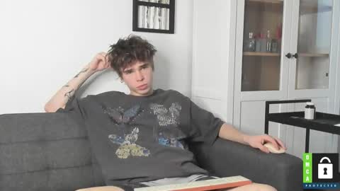 Snapshot of yen2025 chatting on 11/29/25, 07:22 Yen online show from 11/29/25, 07:22