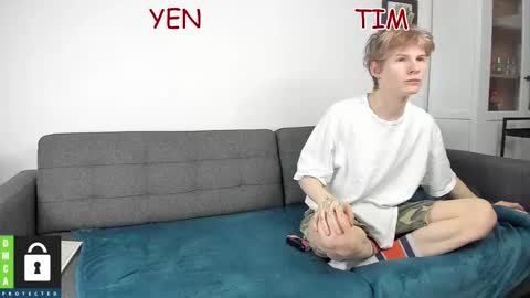 Snapshot of yen2025 chatting on 12/23/25, 06:33 Yen online show from 12/23/25, 06:33