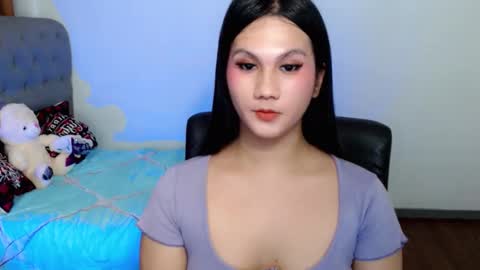 Snapshot of yen_bente chatting on 09/19/25, 02:35 Yen online show from 09/19/25, 02:35