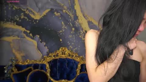 Snapshot of yennstar chatting on 01/16/26, 12:20 yennstar online show from 01/16/26, 12:20