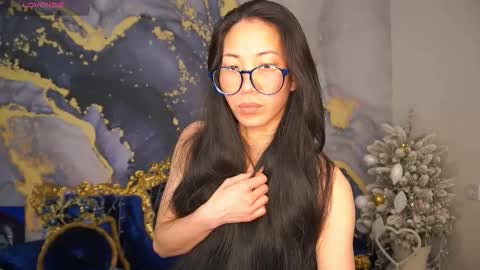 Snapshot of yennstar chatting on 02/21/26, 08:21 yennstar online show from 02/21/26, 08:21