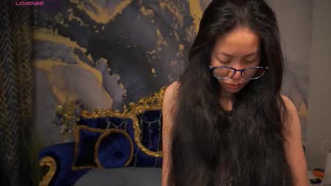 Snapshot of yennstar chatting on 03/21/26, 09:29 yennstar online show from 03/21/26, 09:29