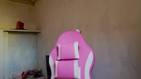 Snapshot of yera_sh chatting on 02/12/26, 02:23 YERA online show from 02/12/26, 02:23