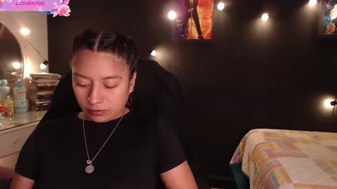 Snapshot of yes2802 chatting on 10/01/25, 06:36 Yesi online show from 10/01/25, 06:36