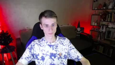 Snapshot of yes_cute_boy_ chatting on 01/09/26, 01:47 Eden online show from 01/09/26, 01:47