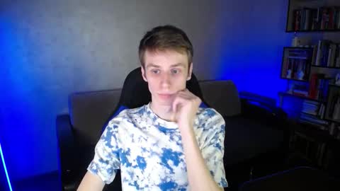 Snapshot of yes_cute_boy_ chatting on 02/10/26, 02:10 Eden online show from 02/10/26, 02:10