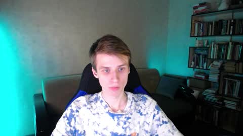 Snapshot of yes_cute_boy_ chatting on 03/01/26, 04:53 Eden online show from 03/01/26, 04:53