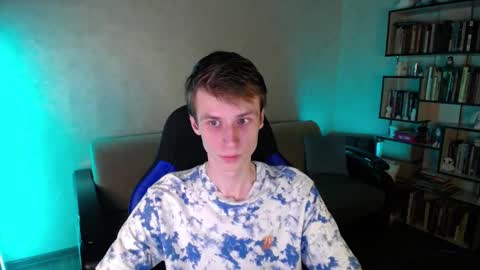 Snapshot of yes_cute_boy_ chatting on 03/05/26, 06:15 Eden online show from 03/05/26, 06:15