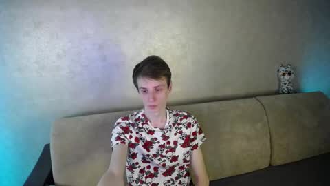 Snapshot of yes_cute_boy_ chatting on 03/10/26, 05:51 Eden online show from 03/10/26, 05:51