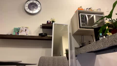 Snapshot of yes_mommy_zlata chatting on 02/15/25, 12:48 Zlata online show from 02/15/25, 12:48