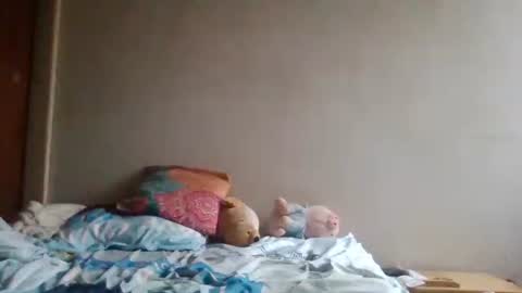 Snapshot of yeshuaaa999 chatting on 01/14/26, 02:33 yeshuaaa999 online show from 01/14/26, 02:33