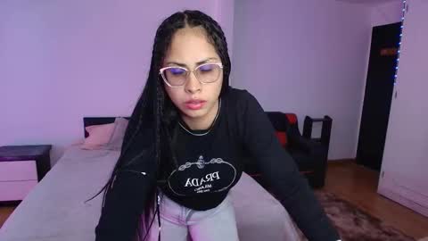 yesie_hot2 online show from 02/10/26, 02:15