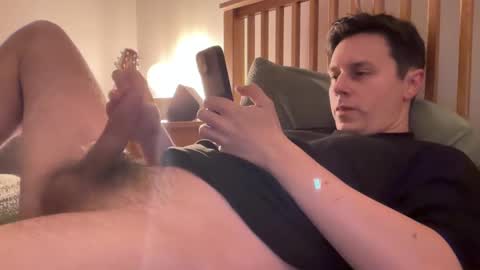 Snapshot of yesimlonely chatting on 02/28/25, 11:45 Sal online show from 02/28/25, 11:45