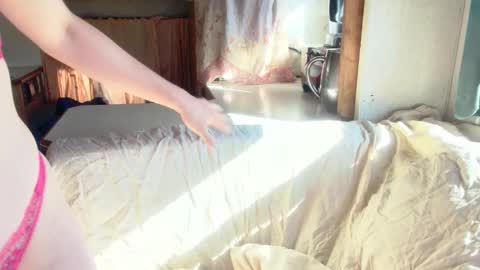 Snapshot of yespleasemerci chatting on 01/19/26, 04:00 Brienne online show from 01/19/26, 04:00