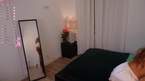 Snapshot of yess_kiki chatting on 10/05/25, 07:28 Kiki online show from 10/05/25, 07:28