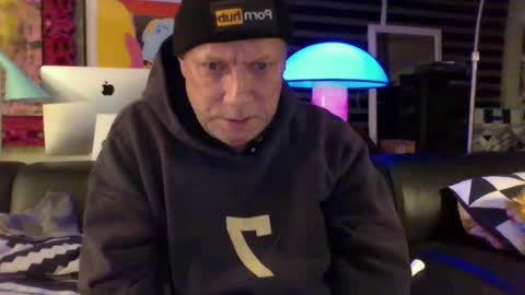 yessex247 online show from 02/19/25, 02:01