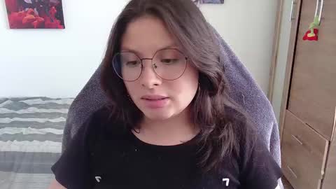 yessica_gomez01 online show from 04/24/26, 08:22