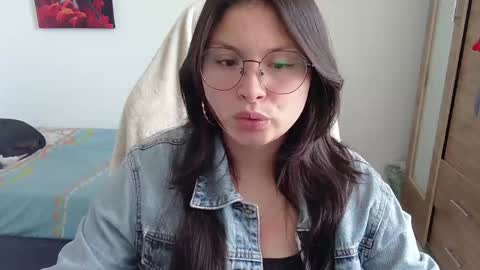 yessica_gomez01 online show from 04/30/26, 09:08