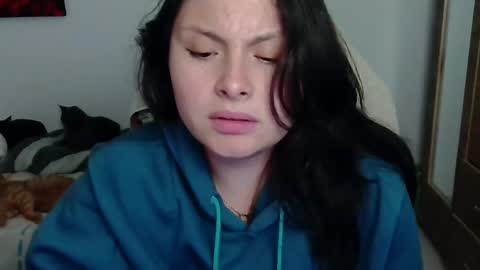 yessica_gomez01 online show from 05/19/26, 01:56