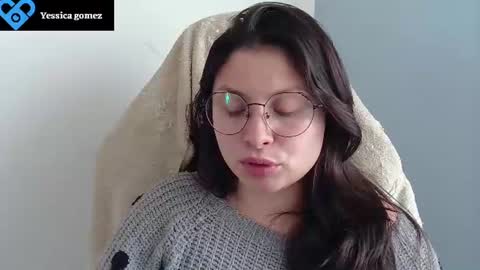 yessica_gomez01 online show from 06/22/26, 10:29