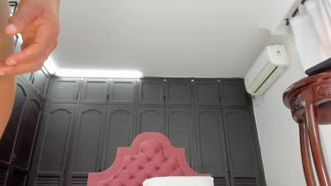 Snapshot of yessik_cioccolato chatting on 03/09/25, 01:26 Yessike Catalina online show from 03/09/25, 01:26