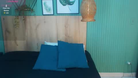 Snapshot of yessika_parker chatting on 09/27/25, 02:49 yessika_parker online show from 09/27/25, 02:49