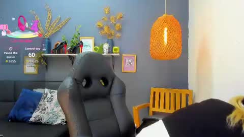 Snapshot of yessika_parker chatting on 06/11/26, 08:56 yessika_parker online show from 06/11/26, 08:56