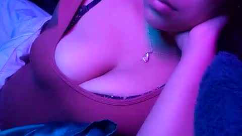 Snapshot of yessplzmore chatting on 11/11/25, 09:31 yessplzmore online show from 11/11/25, 09:31