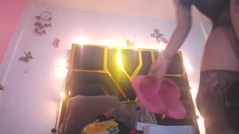yeyecandy online show from 06/10/26, 12:26