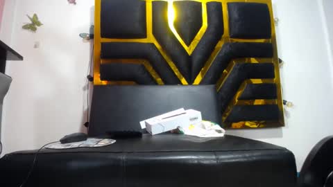 yeyecandy online show from 06/25/26, 12:31