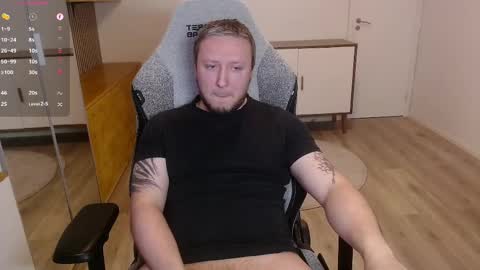 Snapshot of yhdxhy chatting on 04/04/26, 11:46 James online show from 04/04/26, 11:46