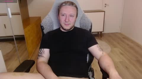 Snapshot of yhdxhy chatting on 04/16/26, 08:53 James online show from 04/16/26, 08:53