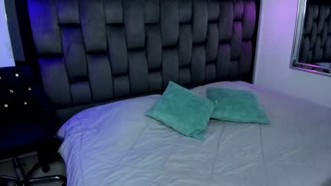 Yika Alves online show from 10/22/25, 08:52