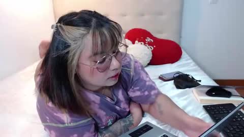 hii i am yini online show from 11/07/25, 11:38