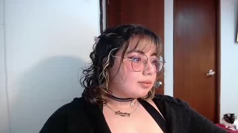 hii i am yini online show from 03/16/26, 03:12