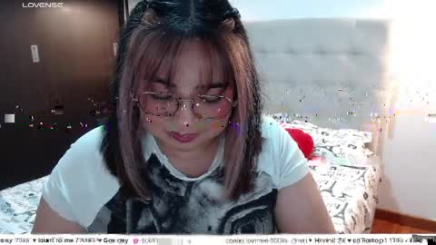 hii i am yini online show from 04/07/26, 03:40