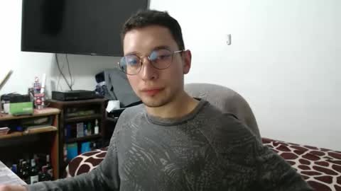 Snapshot of yinmao08 chatting on 02/18/26, 01:23 yinmao08 online show from 02/18/26, 01:23