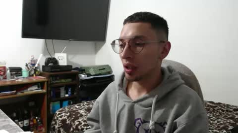 Snapshot of yinmao08 chatting on 03/16/26, 12:06 yinmao08 online show from 03/16/26, 12:06