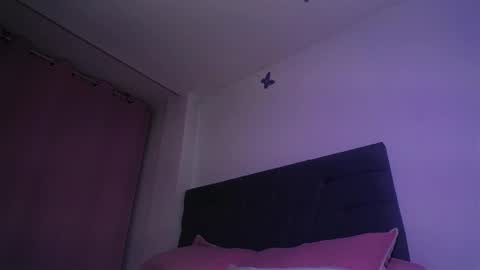 Yiny online show from 09/13/25, 08:25