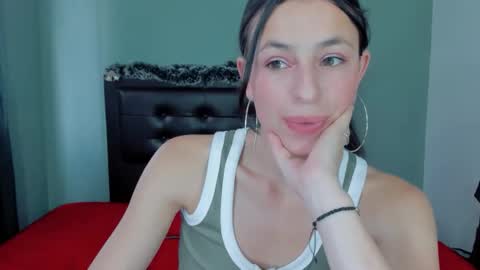 yisle online show from 12/16/25, 08:03