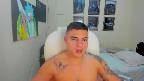 Snapshot of yker18 chatting on 01/17/25, 09:17 yker online show from 01/17/25, 09:17