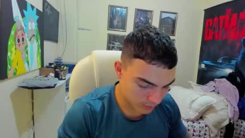 Snapshot of yker18 chatting on 09/25/25, 04:16 yker online show from 09/25/25, 04:16