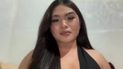 yllana love online show from 12/30/24, 06:27