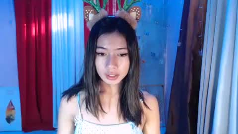 Snapshot of ymee_shane18 chatting on 12/03/24, 10:40 ymee_shane18 online show from 12/03/24, 10:40