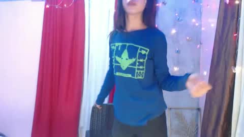 Snapshot of ymee_shane18 chatting on 01/11/25, 10:19 ymee_shane18 online show from 01/11/25, 10:19