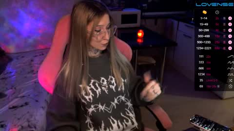     online show from 12/15/24, 10:37